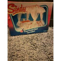 Vintage Barbie bed (merk sindy) jaren 80 met doos