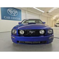 Ford USA Mustang 4.6 V8 GT kobalt blauw handgeschakeld