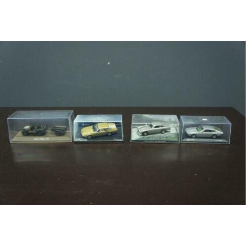 4 modelauto's Aston Martin Opel en Jeep Willys minichamps