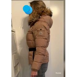 Moncler jas Camel maat 4 medium