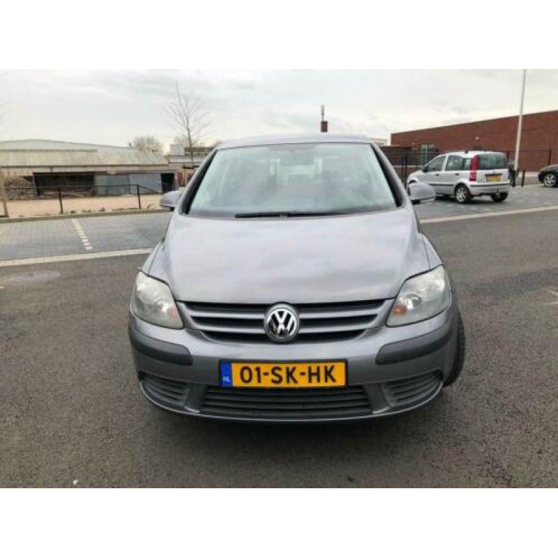 Volkswagen Golf Plus 1.6 FSI 85KW 2006 Grijs.