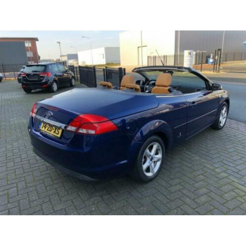 Ford Focus Coupé-Cabriolet 1.6-16V Titanium