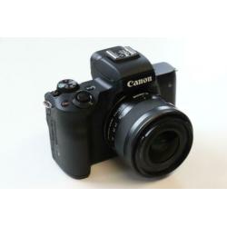 Canon EOS M50+15-45mm F3.5-6.3 IS STM+DCcoupler 2 van 3