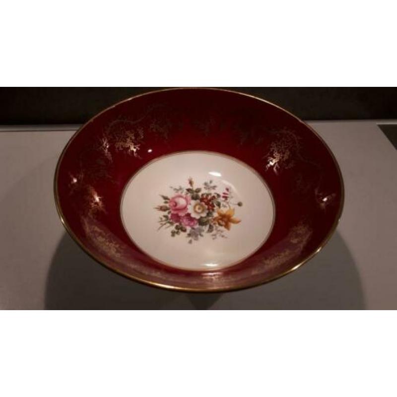 schaal. Bone China COALPORT made in Engeland Est 1750