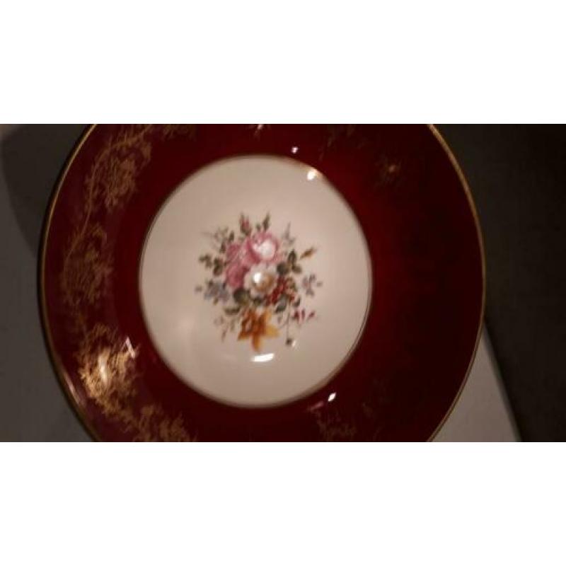 schaal. Bone China COALPORT made in Engeland Est 1750