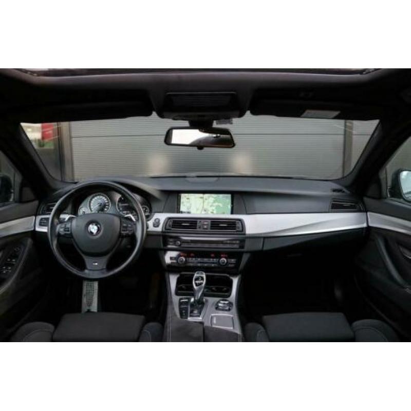 BMW 5-serie Touring 525xd Executive M-Sport Pano Navi Xenon