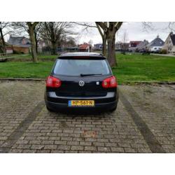 Volkswagen Golf 2004 Zwart