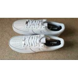 Nike Air Force 1 laag model maat 43