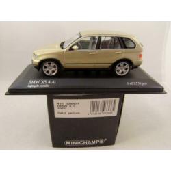 BMW X5 2000 Light Yellow.