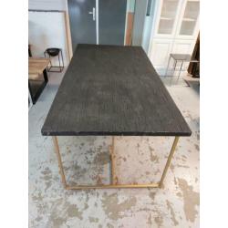 Showroom Richmond eettafel Belfort