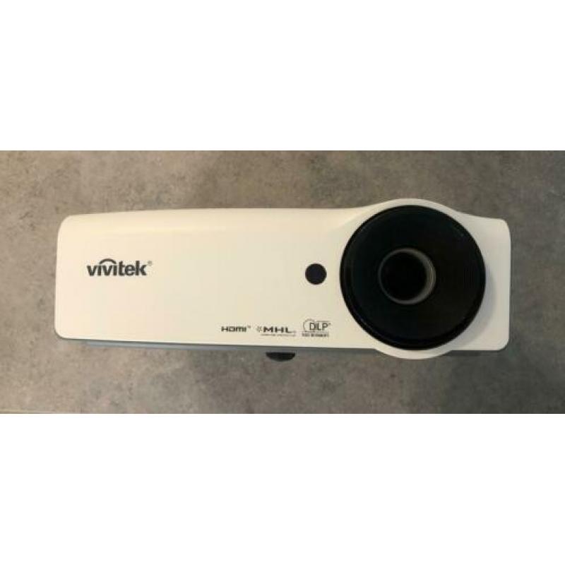 Vivitek D555WH Beamer