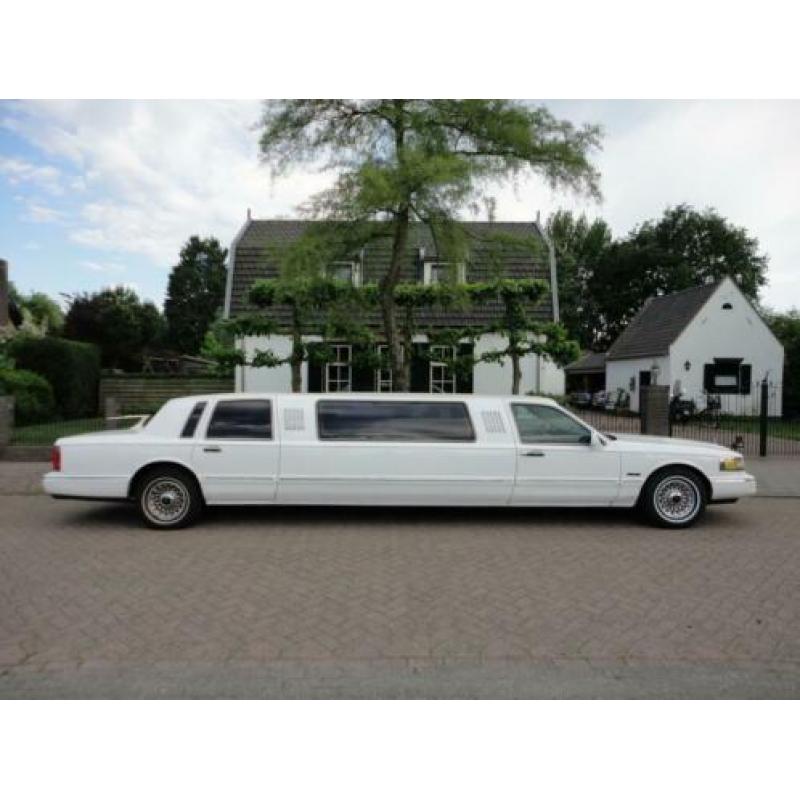 Lincoln Town Car 4.6 9-persoons limousine, zeer netjes voor