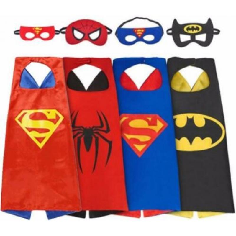 Superman verkleedpak + rode cape + masker, maat 122,128