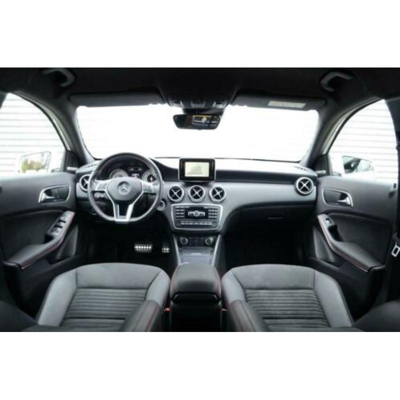 Mercedes-Benz A-klasse 180 Prestige AMG Styling Harman Kardo