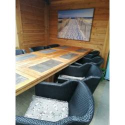 Mooie grote tuintafel Allure Elba plus 10 stoelen