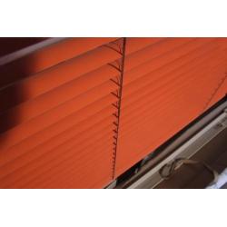 Luxaflex Lightline 25 mm oranje / terra 84,5 x 111 cm rechts