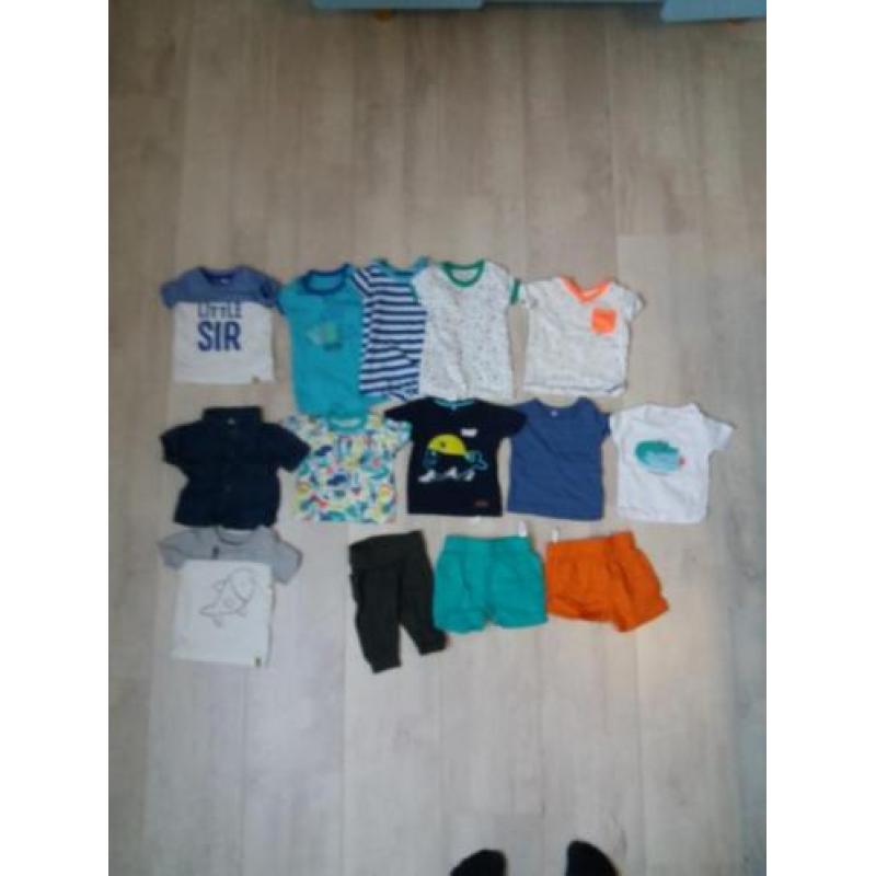 Pakket kleding maat 50. Zomers